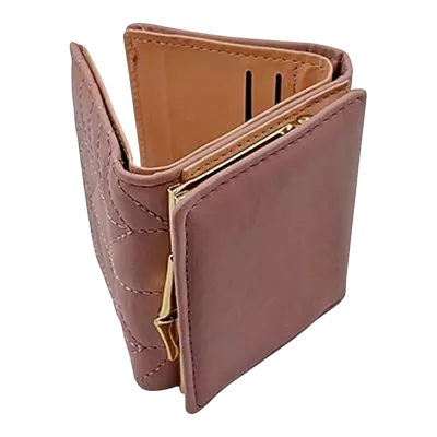 Elegant Quilted Women's Wallet